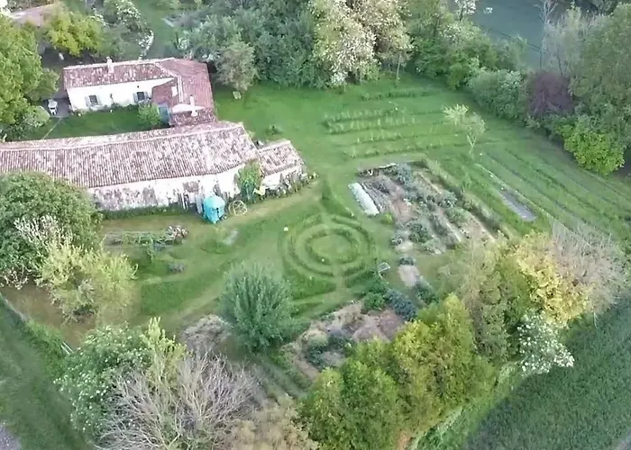 Au Bout Du Chemin Bouteilles-Saint-Sébastien