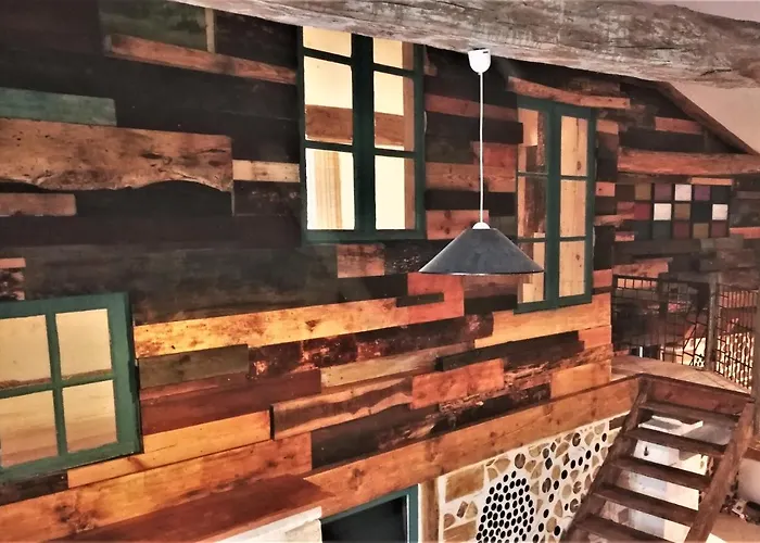 Au Bout Du Chemin * Bouteilles-Saint-Sébastien